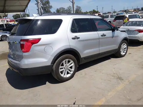 1FM5K7B87HGE29324 — 2017 Ford Explorer, photo 4 from IAAI 21.10.2026, Right front