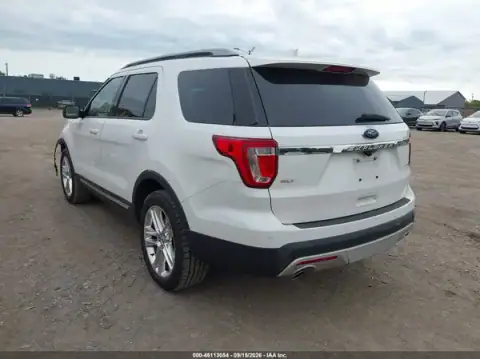 1FM5K8D89HGA57861 — 2017 Ford Explorer, photo 3 from IAAI, Front end