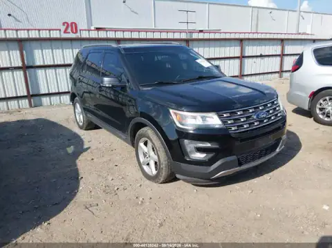 1FM5K8D8XHGC79941 — 2017 Ford Explorer, Tył (Rear), zdjęć przed naprawą