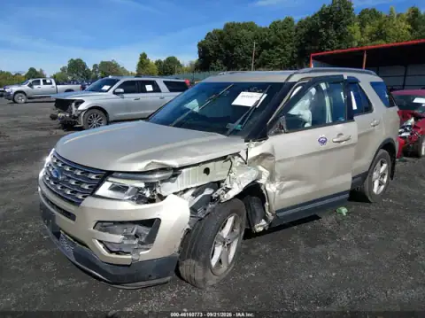 1FM5K8D83HGB86291 — 2017 Ford Explorer, photo 2 from IAAI, Left front