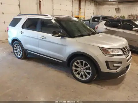 1FM5K7F82HGC37934 — 2017 Ford Explorer, Parte delantera (Front End), fotos antes de reparar