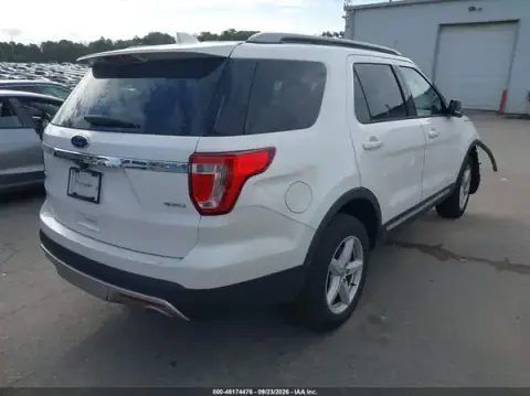 1FM5K8D81HGC28358 — 2017 Ford Explorer, photo 4 from IAAI, Front end