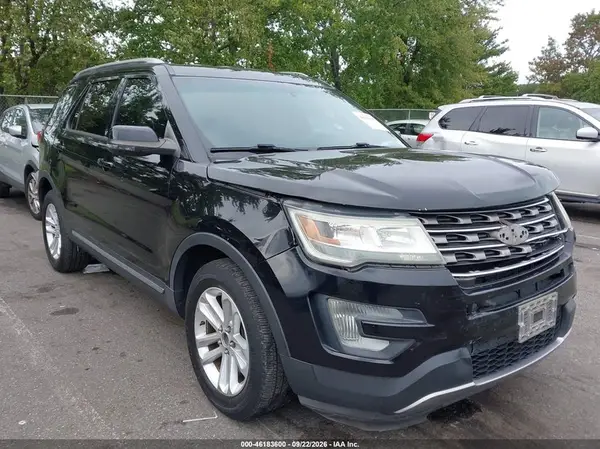 1FM5K7D88HGA43878 Ford Explorer 2017 — uszkodzenie Przód, zdjęcie przed naprawą