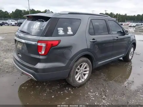 1FM5K7D80HGA55054 — 2017 Ford Explorer, zdjęcie 4 z IAAI, Przód