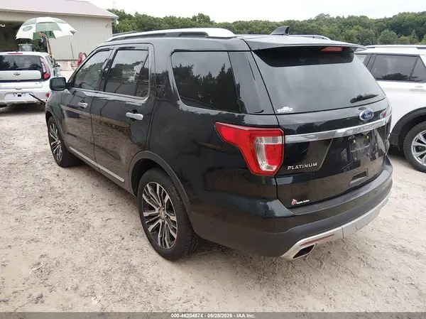 1FM5K8HT8HGA69711 — 2017 Ford Explorer, photo 3 from IAAI, Freshwater flood