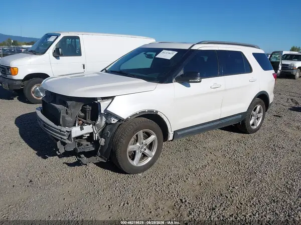 1FM5K8DH5HGB07686 — 2017 Ford Explorer, photo 2 from IAAI, Front end
