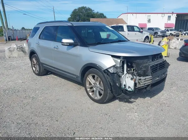 1FM5K7F87HGD49936 Ford Explorer 2017 — повреждение Передняя часть слева, фото до ремонта