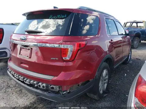 1FM5K8D81JGA29719 — 2018 Ford Explorer, photo 4 from IAAI, Front and rear