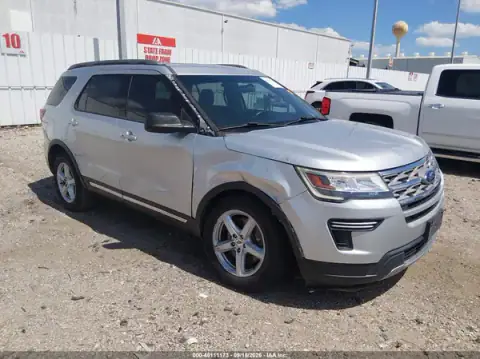 1FM5K7D85JGA79095 — 2018 Ford Explorer, Lado derecho (Right Side), fotos antes de reparar
