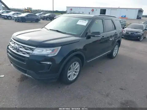 1FM5K8D87JGA74177 — 2018 Ford Explorer, zdjęcie 2 z IAAI, Prawy bok