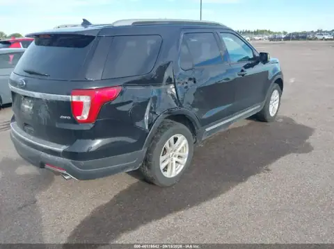 1FM5K8D87JGA74177 — 2018 Ford Explorer, zdjęcie 4 z IAAI, Prawy bok