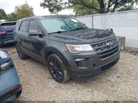 1FM5K8D87JGA64717 — 2018 Ford Explorer, ЗАДНЯЯ ЧАСТЬ (Rear), фото до ремонта