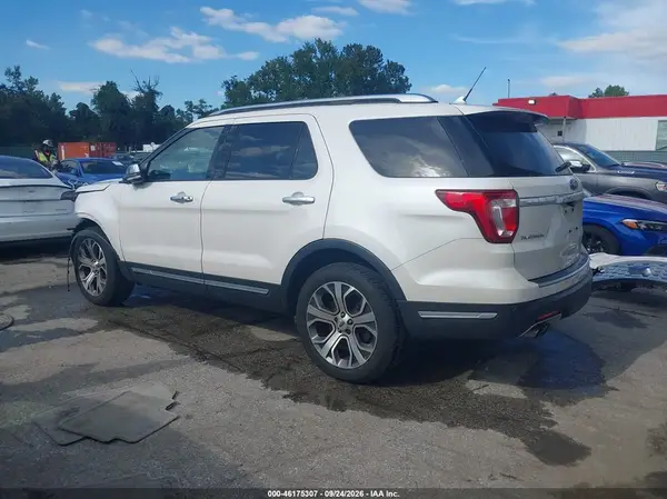1FM5K8HTXJGC34731 — 2018 Ford Explorer, фото 3 с аукциона IAAI 03.10.2026, Передняя часть