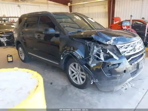 1FM5K8D82JGA91792 — 2018 Ford Explorer, ПЕРЕДНЯЯ ЧАСТЬ (Front End), фото до ремонта