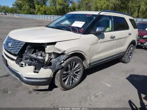 1FM5K8HT3JGA19420 — 2018 Ford Explorer, фото 2 з IAAI, Передня частина