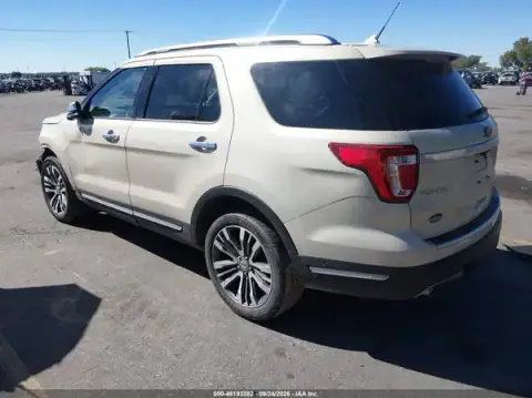 1FM5K8HT3JGA19420 — 2018 Ford Explorer, фото 3 з IAAI, Передня частина