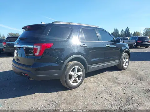 1FM5K8BH1JGC57173 — 2018 Ford Explorer, photo 4 from IAAI 22.10.2026, Normal wear