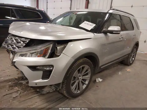 1FM5K7F82JGA36671 — 2018 Ford Explorer, foto 3 de IAAI, Parte delantera