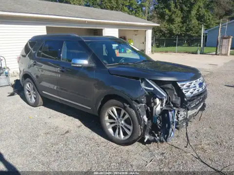 1FM5K8D85KGA85941 — 2019 Ford Explorer, Передня частина (Front End), фото до ремонту