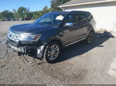 1FM5K8D85KGA85941 — 2019 Ford Explorer, zdjęcie 2 z IAAI, Przód