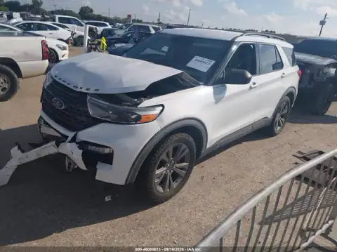 1FMSK7DH2MGC43748 — 2021 Ford Explorer, photo 2 from IAAI, Front end
