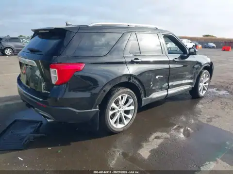 1FM5K8HC3MGB30182 — 2021 Ford Explorer, photo 4 from IAAI, Right side