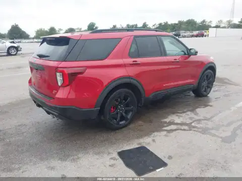 1FM5K8GCXMGA38195 — 2021 Ford Explorer, photo 4 from IAAI, Left side