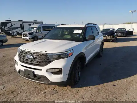 1FMSK7DH2MGB59607 — 2021 Ford Explorer, photo 2 from IAAI, Left front