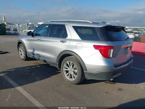 1FMSK7FH3MGA88124 — 2021 Ford Explorer, zdjęcie 3 z IAAI, Przód