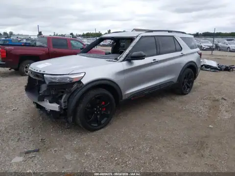1FM5K8GCXMGB32061 — 2021 Ford Explorer, photo 2 from IAAI, Front end