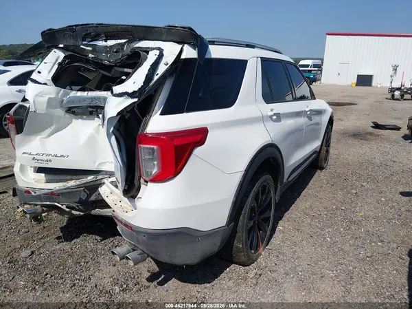 1FM5K8HC9MGA04618 — 2021 Ford Explorer, photo 4 from IAAI, Rear end