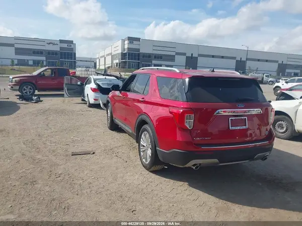 1FMSK7FHXMGB42938 — 2021 Ford Explorer, photo 3 from IAAI, Right front