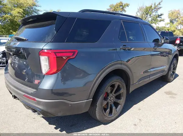 1FM5K8GC0NGA61860 — 2022 Ford Explorer, photo 4 from IAAI 19.10.2026, Flood