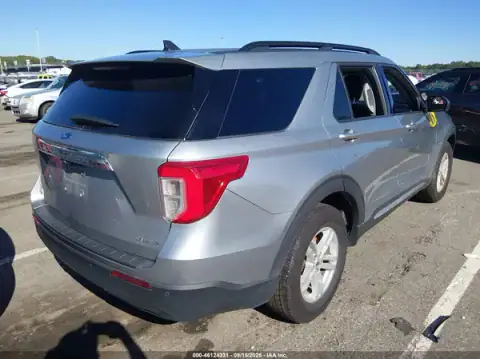 1FMSK8DH8NGC45382 — 2022 Ford Explorer, zdjęcie 4 z IAAI 19.10.2026, Zalanie