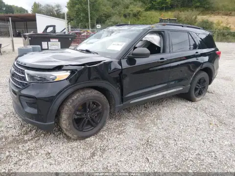 1FMSK8DH5NGA23222 — 2022 Ford Explorer, zdjęcie 2 z IAAI, Przód i tył