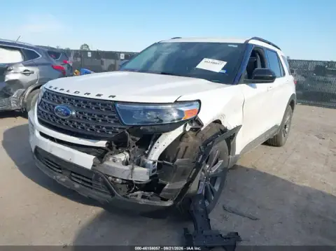1FMSK7DH2NGC38924 — 2022 Ford Explorer, ფოტო 2, IAAI, წინა ნაწილი