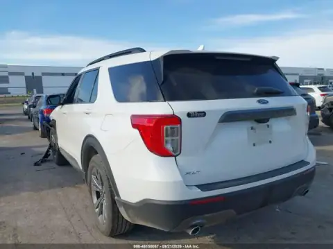1FMSK7DH2NGC38924 — 2022 Ford Explorer, ფოტო 3, IAAI, წინა ნაწილი