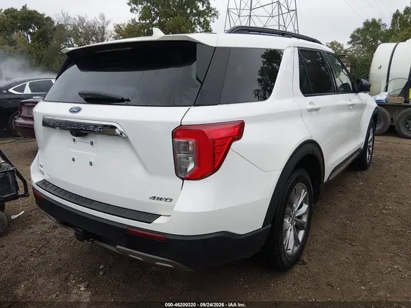 1FMSK8DH4NGA72038 — 2022 Ford Explorer, фото 4 с аукциона IAAI, Передняя часть