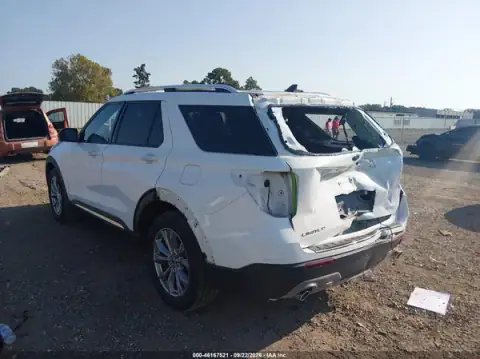 1FMSK7FH6PGA59141 — 2023 Ford Explorer, photo 3 from IAAI 23.10.2026, Rear end