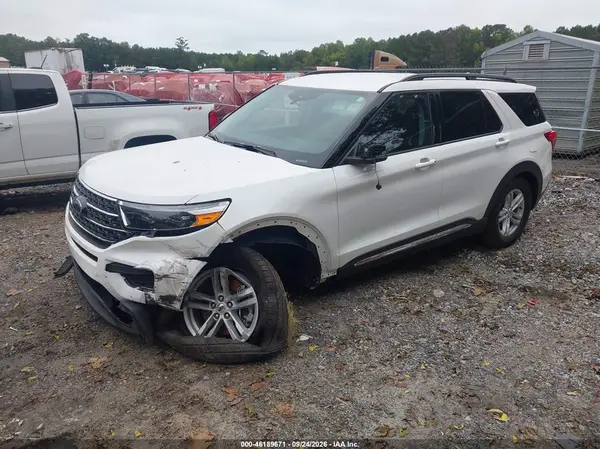 1FMSK7DH2RGA91316 — 2024 Ford Explorer, фото 2 с аукциона IAAI, Передняя и задняя части