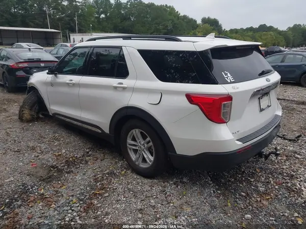 1FMSK7DH2RGA91316 — 2024 Ford Explorer, фото 3 с аукциона IAAI, Передняя и задняя части