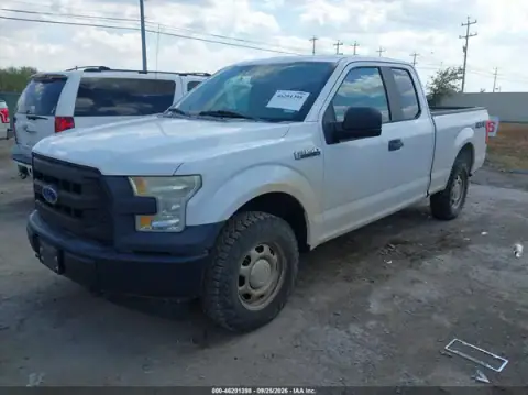 1FTFX1EF1HKC30770 — 2017 Ford F-150, foto 2 de IAAI, No indicado