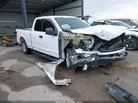 1FTEX1CP4JKG10604 — 2018 Ford F-150, Przód (Front End), zdjęć przed naprawą