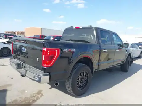 1FTFW1E5XMFA73690 — 2021 Ford F-150, zdjęcie 4 z IAAI, Przód