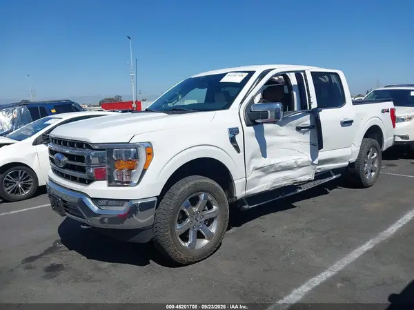 1FTFW1E52NFA41687 — 2022 Ford F-150, zdjęcie 2 z IAAI 22.10.2026, Lewy bok