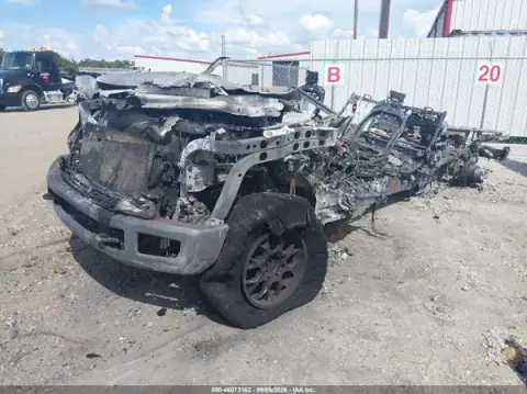 1FT7W2BT7HEB73433 — 2017 Ford F250, zdjęcie 2 z IAAI 21.10.2026, Całkowite spalenie