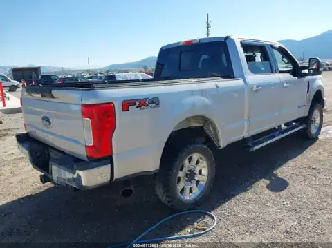 1FT7W2BT6HEE30355 — 2017 Ford F250, photo 4 from IAAI, Exterior burn