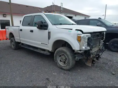 1FT7W2BT8JEC52017 — 2018 Ford F250, ПЕРЕДНЯЯ ЧАСТЬ (Front End), фото до ремонта