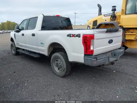 1FT7W2BT8JEC52017 — 2018 Ford F250, ფოტო 3, IAAI 21.10.2026, წინა ნაწილი