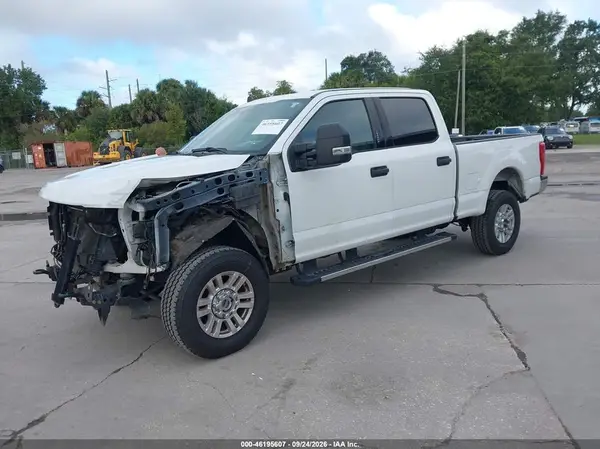 1FT7W2B66KEE99516 — 2019 Ford F250, photo 2 from IAAI 21.10.2026, Front end